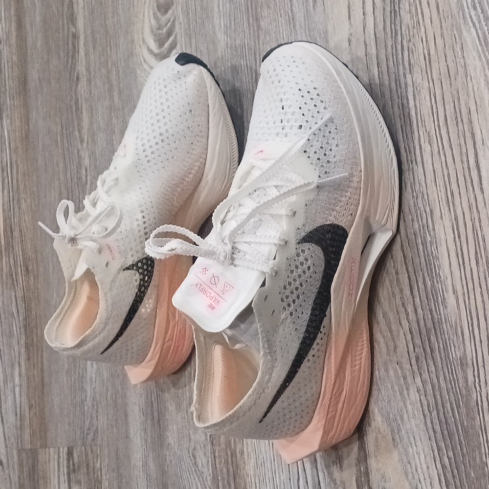 Nike ZoomX Vaporfly Next% 3 Sail Black Crimson Tint Woman Shoes Size 8.5 - Picture 2 of 16